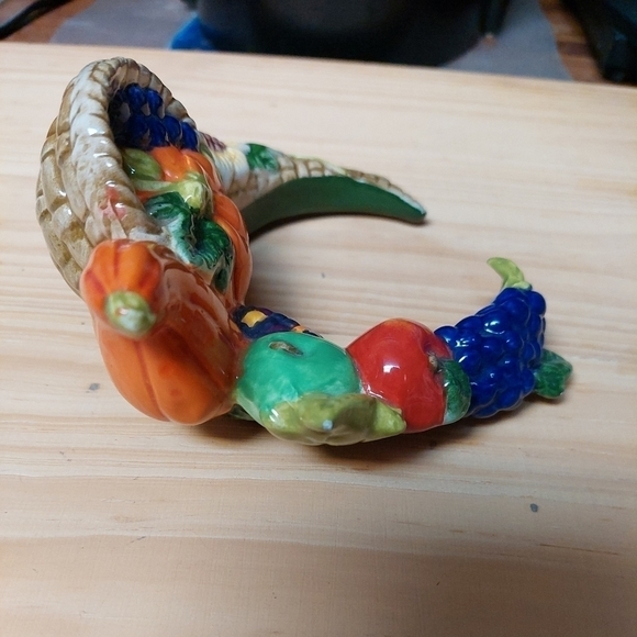 Vintage* Ceramic Cornucopia Candle Clutcher - Picture 2 of 9